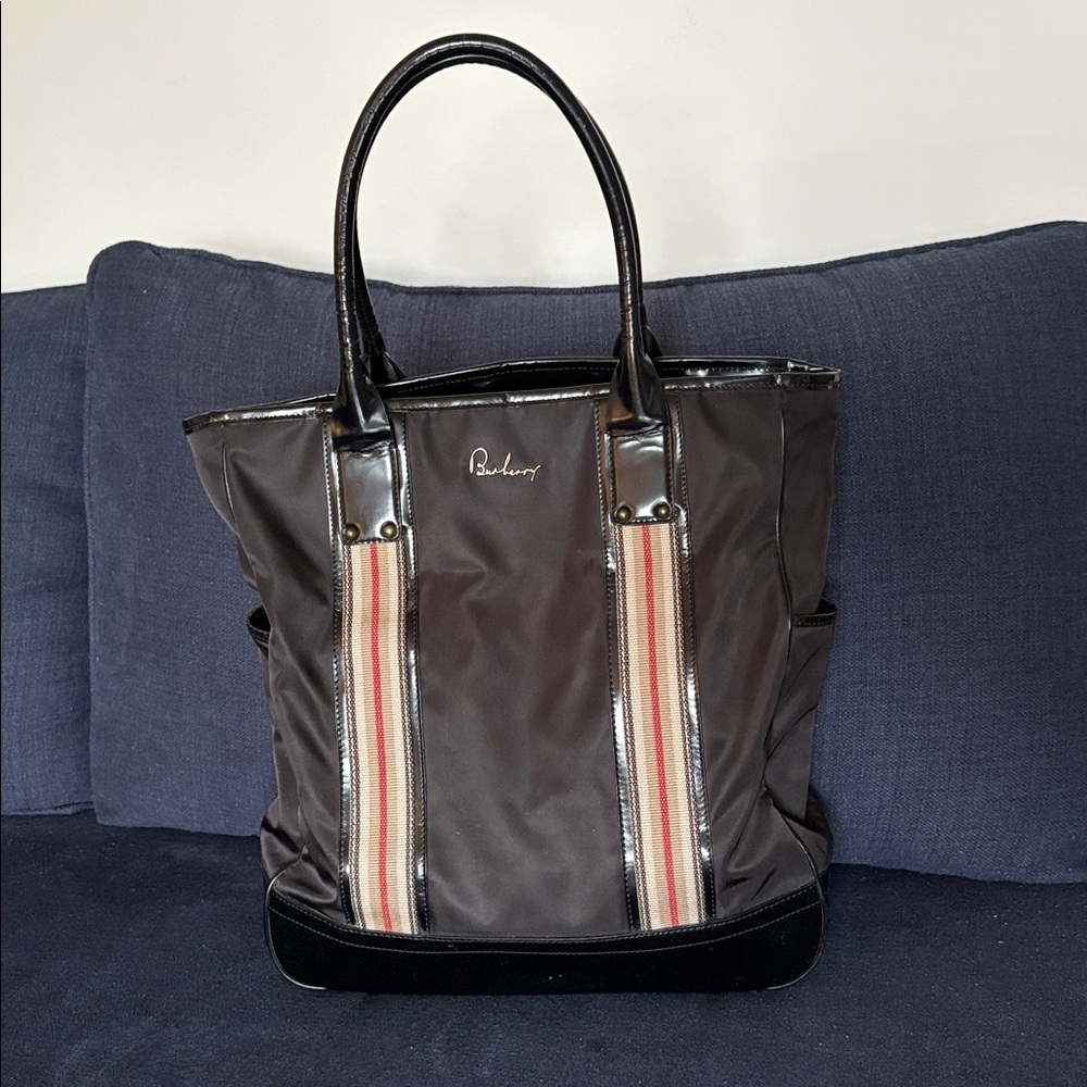 AUTHENTIC BURBERRY TOTE BAG